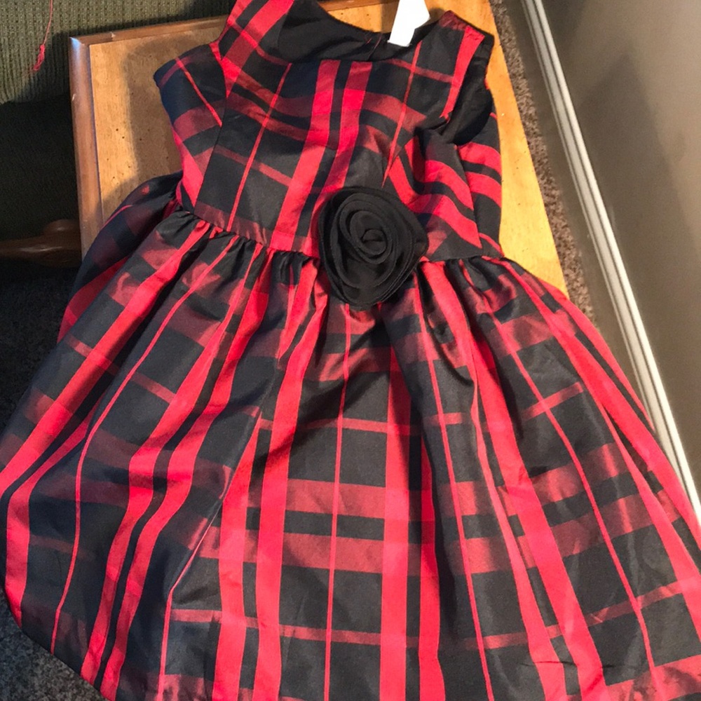 Red plaid dress size 4T